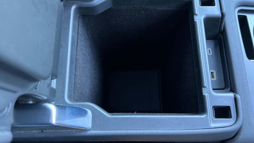 Used Land Rover Discovery 2021 for sale - 76901334: Photo 48