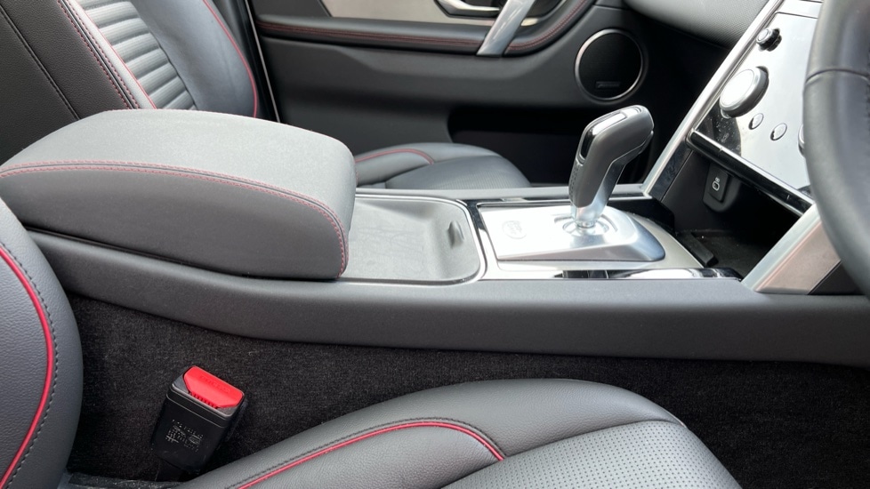 Used Land Rover Discovery Sport 2022 for sale - 76112289: Photo 22