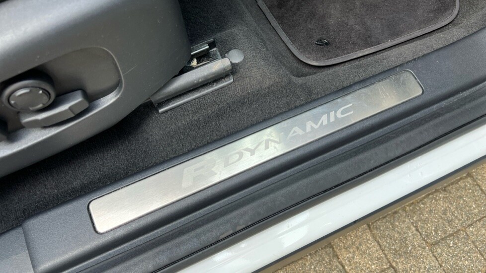 Used Land Rover Discovery Sport 2022 for sale - 76112289: Photo 24