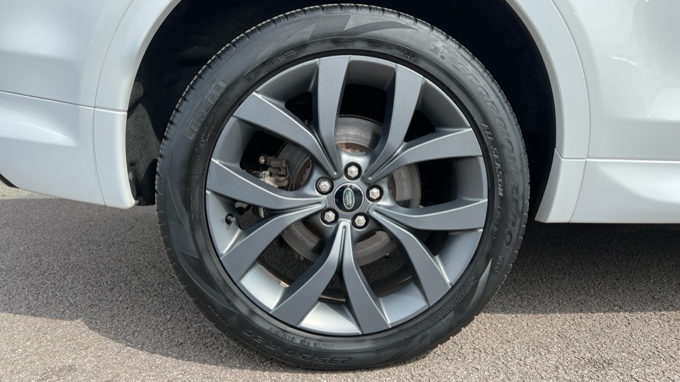 Used Land Rover Discovery Sport 2022 for sale - 76112289: Photo 31