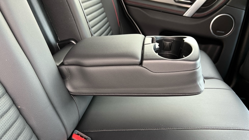 Used Land Rover Discovery Sport 2022 for sale - 76112289: Photo 50