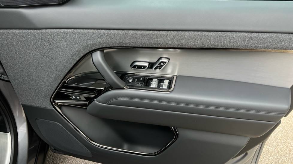 Used Land Rover Range Rover Sport 2023 for sale - 76874911: Photo 24