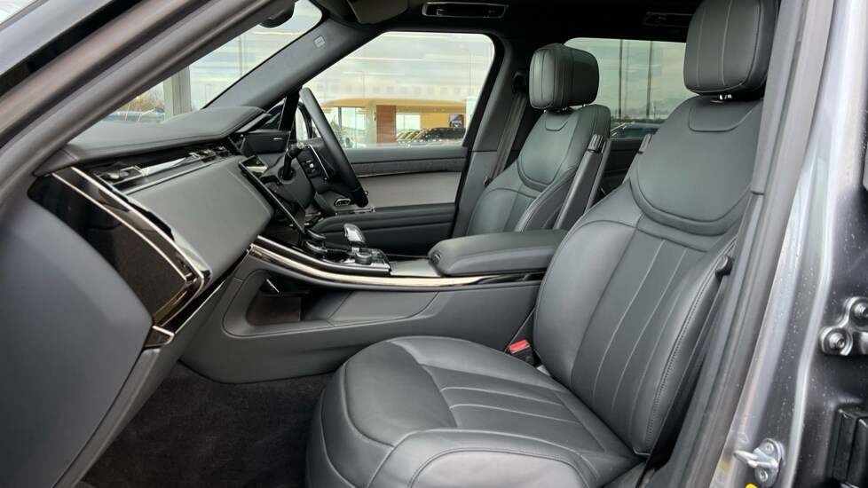 Used Land Rover Range Rover Sport 2023 for sale - 76874911: Photo 3