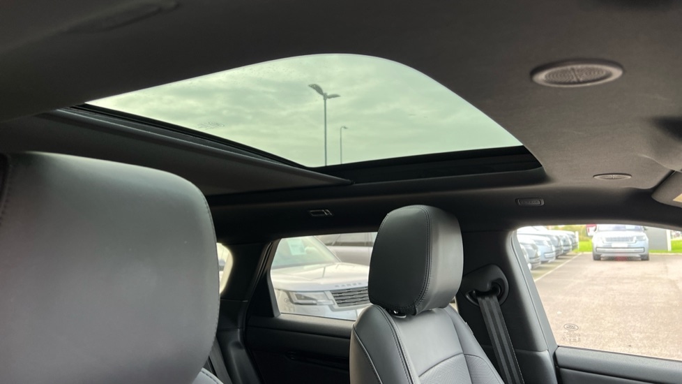 Used Land Rover Range Rover Evoque 2025 for sale - 76873644: Photo 21