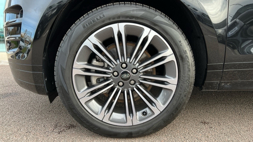 Used Land Rover Range Rover Evoque 2025 for sale - 76873644: Photo 32