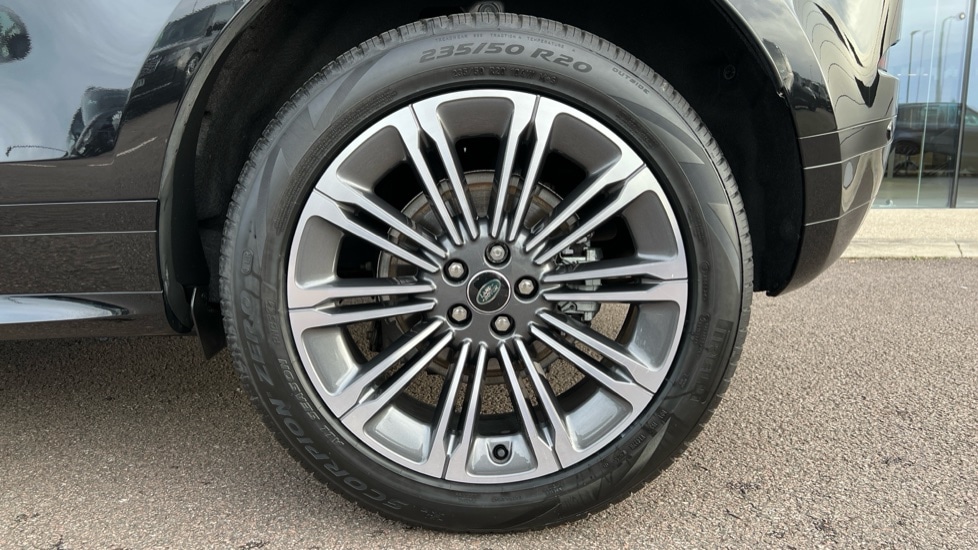 Used Land Rover Range Rover Evoque 2025 for sale - 76873644: Photo 33