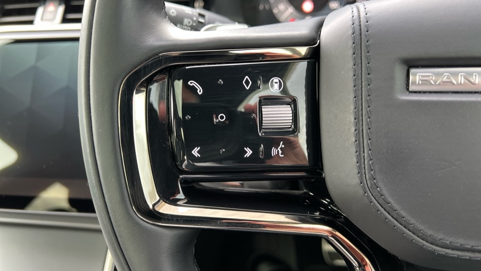 Used Land Rover Range Rover Evoque 2025 for sale - 76873644: Photo 37