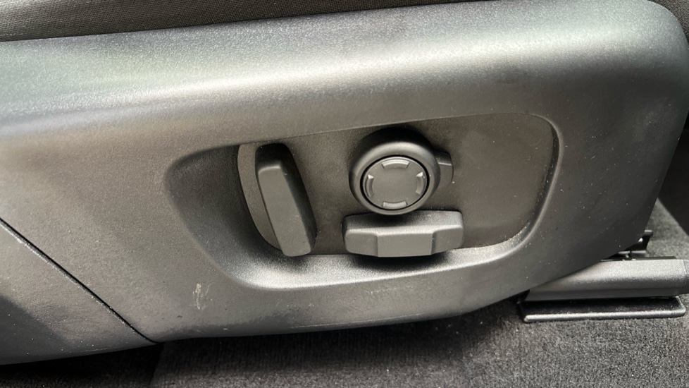 Used Land Rover Discovery Sport 2025 for sale - 76104206: Photo 23