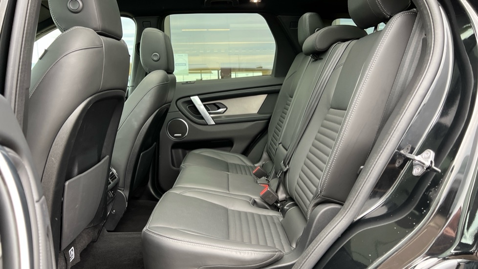 Used Land Rover Discovery Sport 2025 for sale - 76104206: Photo 4