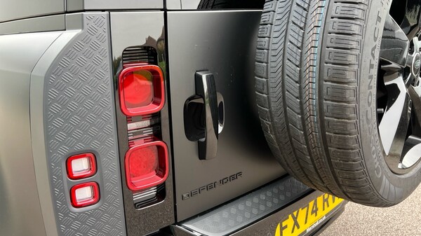 Used Land Rover Defender 2024 for sale - 76302393: Photo 19