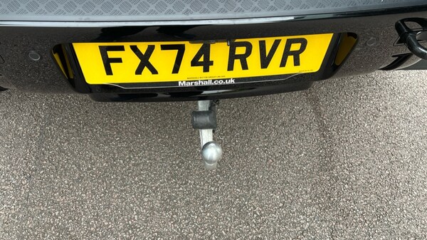Used Land Rover Defender 2024 for sale - 76302393: Photo 22