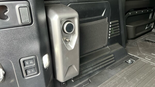Used Land Rover Defender 2024 for sale - 76302393: Photo 24