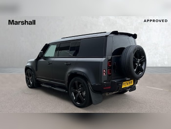 Used Land Rover Defender 2024 for sale - 76302393: Photo 2