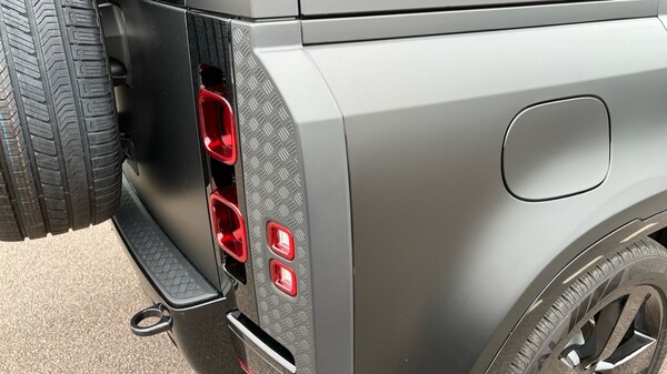 Used Land Rover Defender 2024 for sale - 76302393: Photo 34