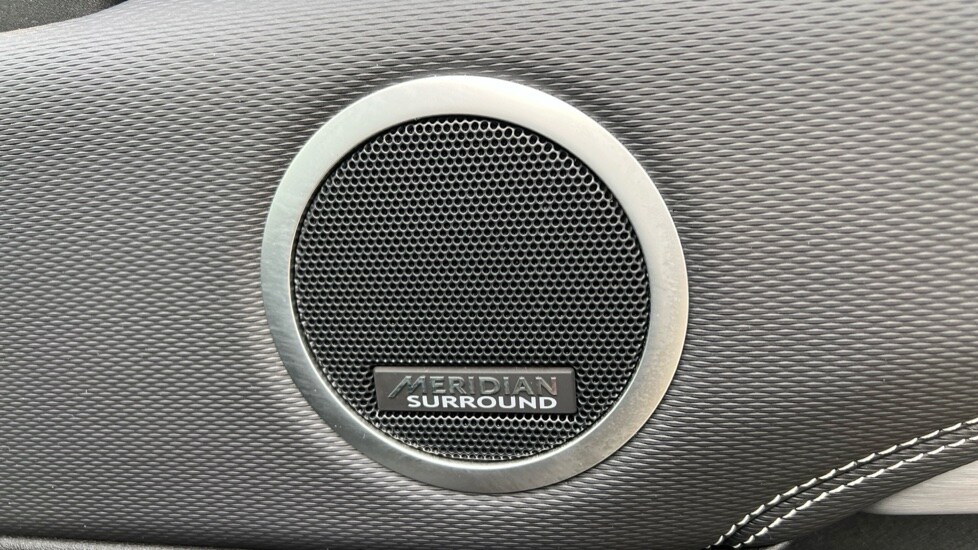 Used Land Rover Discovery 2024 for sale - 76874527: Photo 35