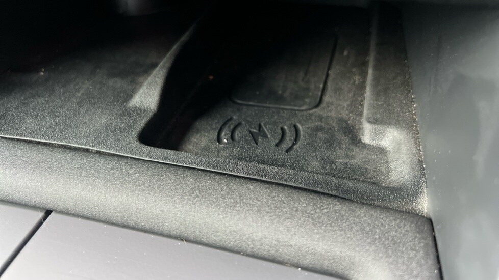 Used Land Rover Discovery 2024 for sale - 76874527: Photo 42