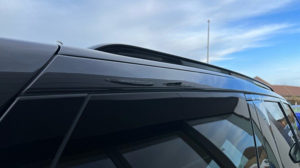 Used Land Rover Discovery 2024 for sale - 76874527: Photo 50