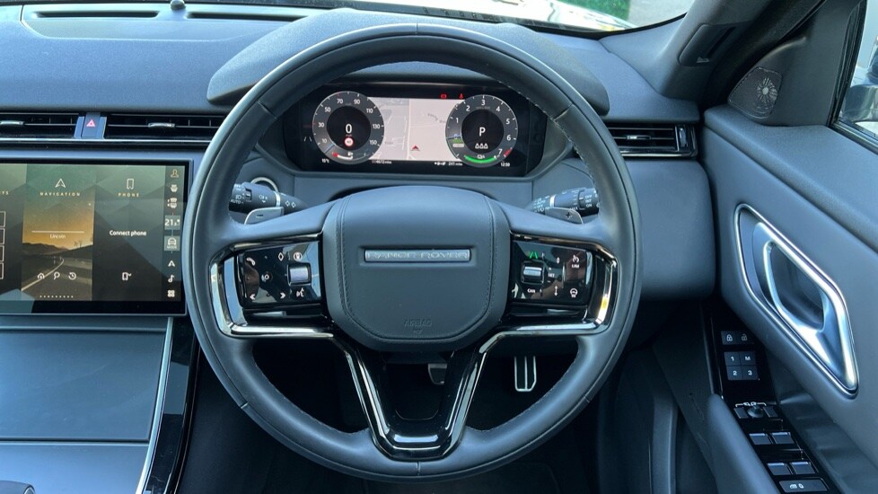 Used Land Rover Range Rover Velar 2025 for sale - 76869801: Photo 15