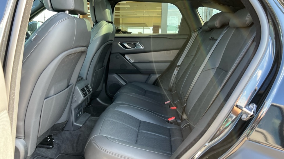 Used Land Rover Range Rover Velar 2025 for sale - 76869801: Photo 4
