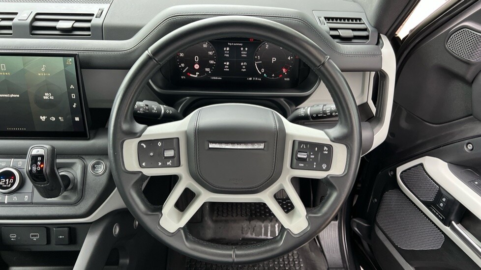 Used Land Rover Defender 2022 for sale - 76575142: Photo 15