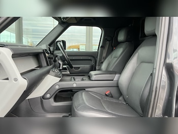 Used Land Rover Defender 2022 for sale - 76575142: Photo