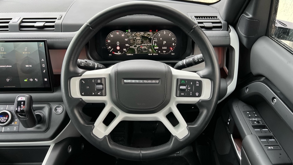 Used Land Rover Defender 2024 for sale - 77082538: Photo 15