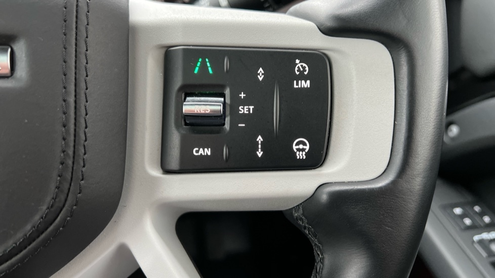 Used Land Rover Defender 2024 for sale - 77082538: Photo 38