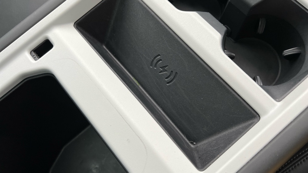 Used Land Rover Defender 2024 for sale - 77082538: Photo 48