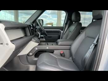 Used Land Rover Defender 2024 for sale - 74973044: Photo