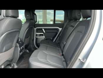 Used Land Rover Defender 2024 for sale - 74973044: Photo