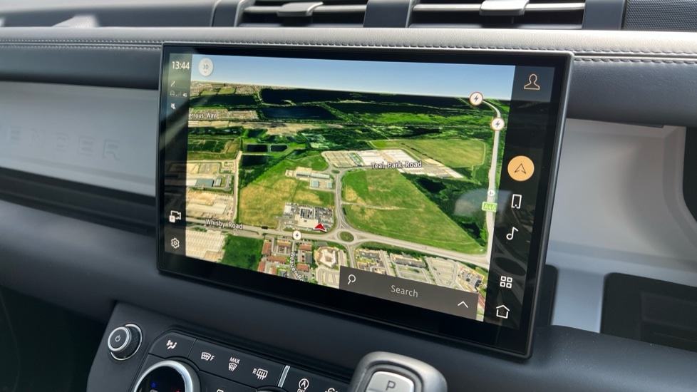 Used Land Rover Defender 2025 for sale - 76544458: Photo 11