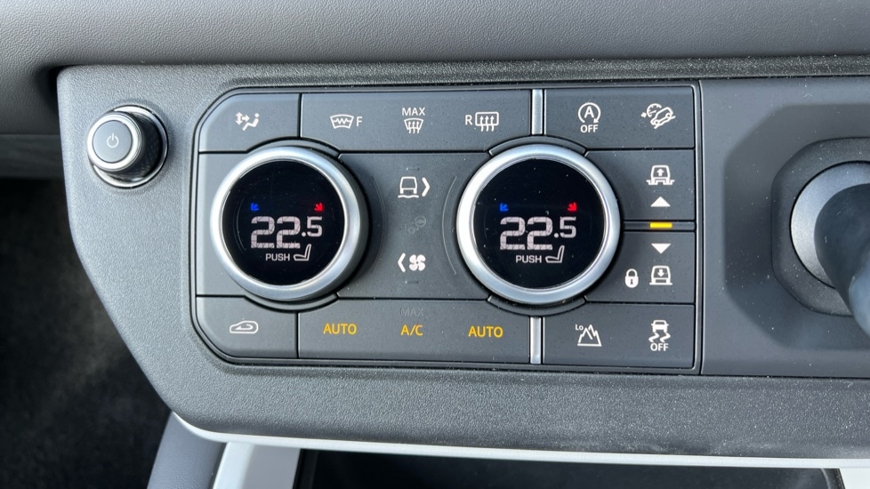 Used Land Rover Defender 2025 for sale - 76544458: Photo 42