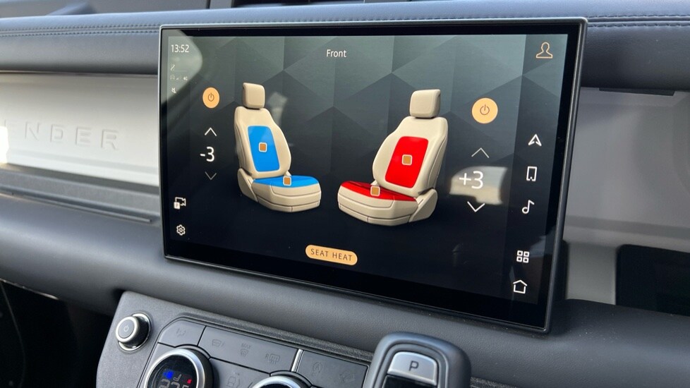 Used Land Rover Defender 2025 for sale - 76544458: Photo 43