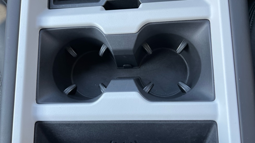 Used Land Rover Defender 2025 for sale - 76544458: Photo 45