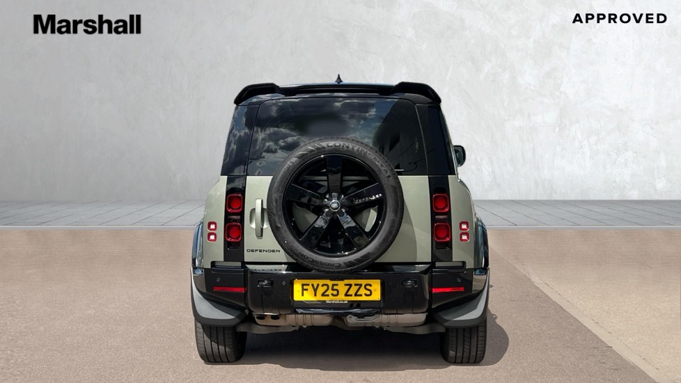 Used Land Rover Defender 2025 for sale - 76544458: Photo 6