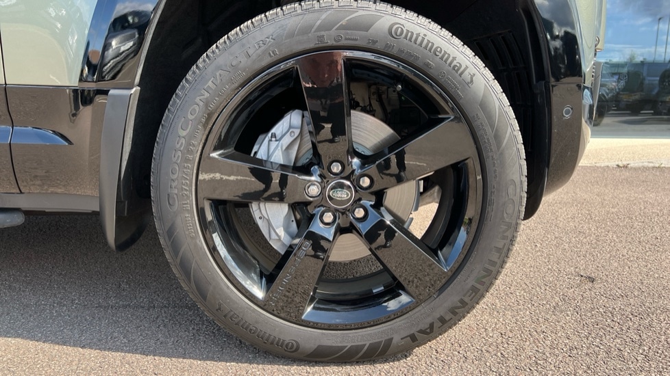 Used Land Rover Defender 2025 for sale - 76544458: Photo 8