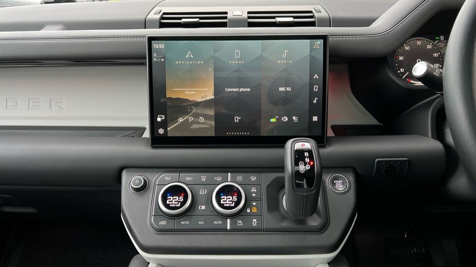 Used Land Rover Defender 2024 for sale - 77010283: Photo 14