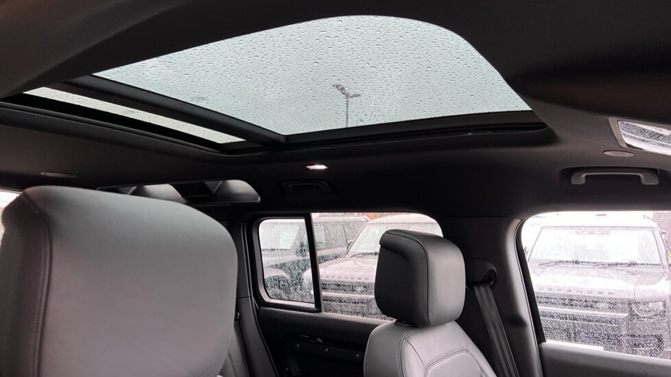 Used Land Rover Defender 2024 for sale - 77010283: Photo 34