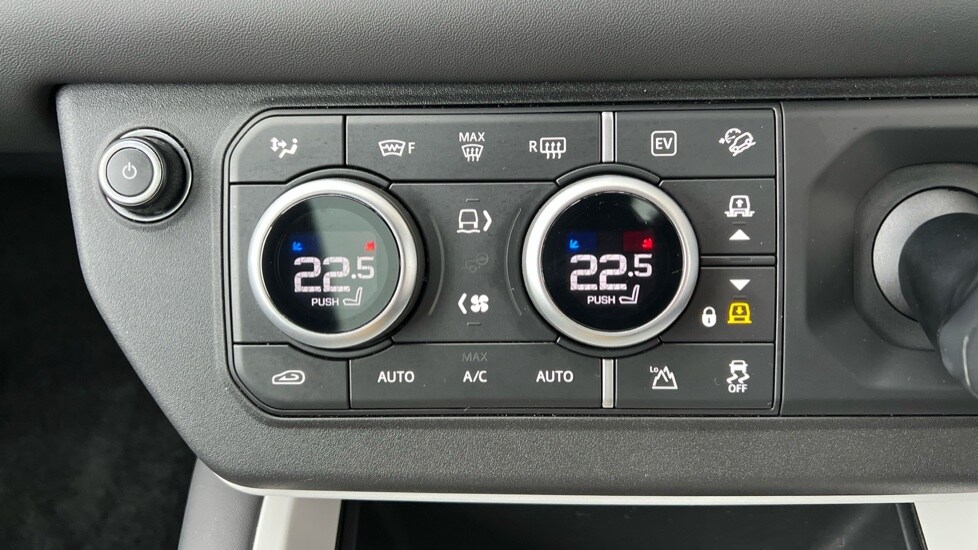 Used Land Rover Defender 2024 for sale - 77010283: Photo 43