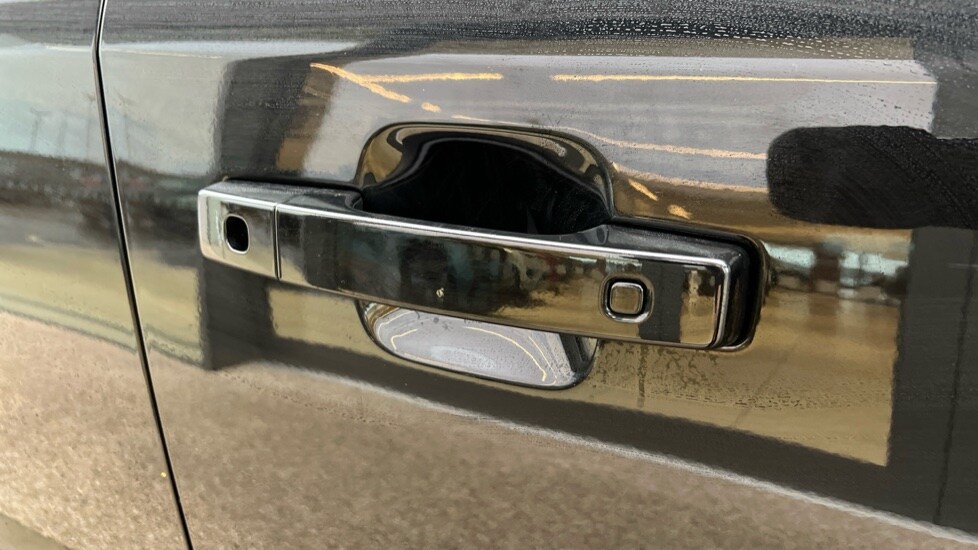 Used Land Rover Defender 2024 for sale - 77010283: Photo 52