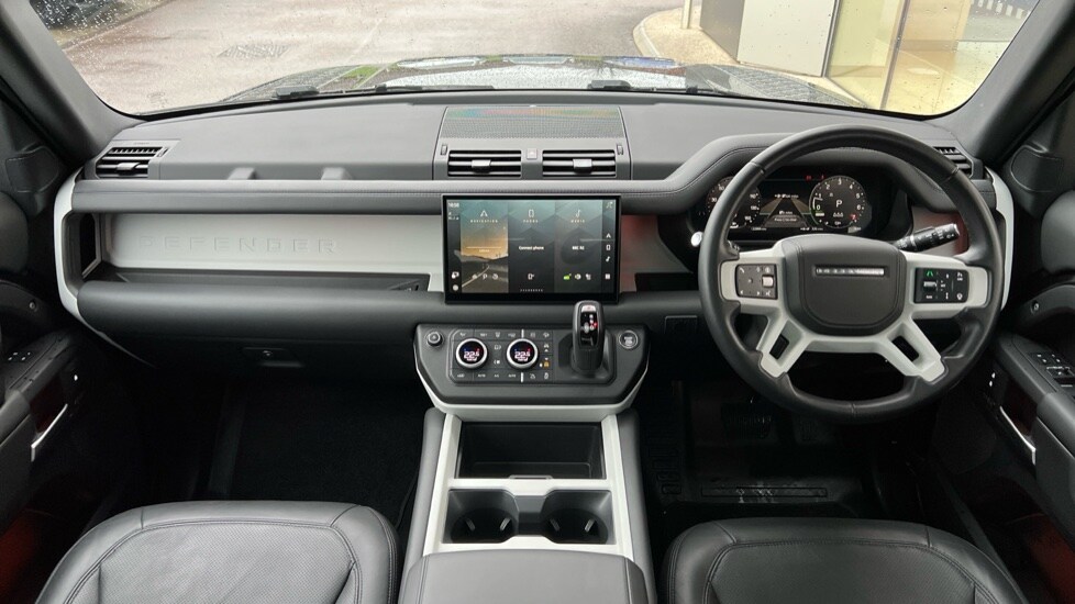 Used Land Rover Defender 2024 for sale - 77010283: Photo 9