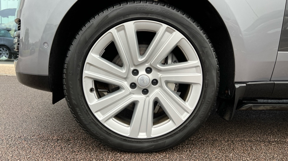 Used Land Rover Range Rover 2024 for sale - 76870248: Photo 32