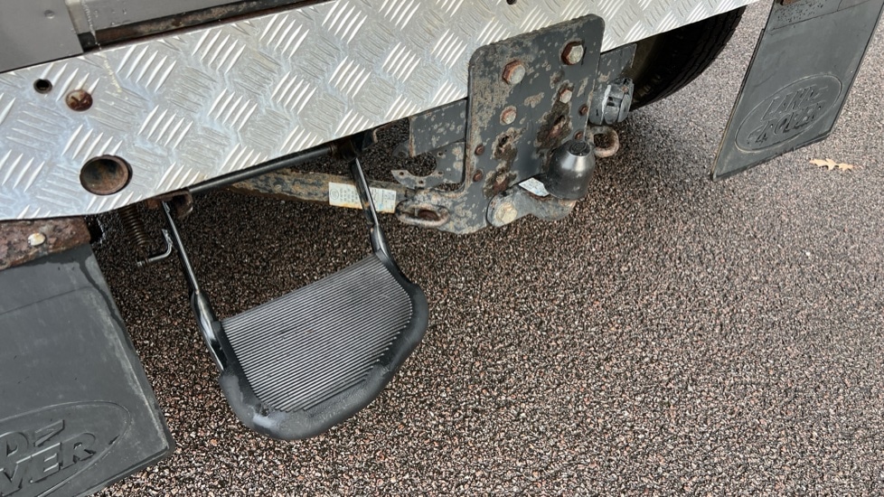 Used Land Rover Defender 2010 for sale - 76664337: Photo 39