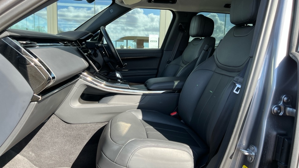 Used Land Rover Range Rover Sport 2024 for sale - 76915101: Photo 3