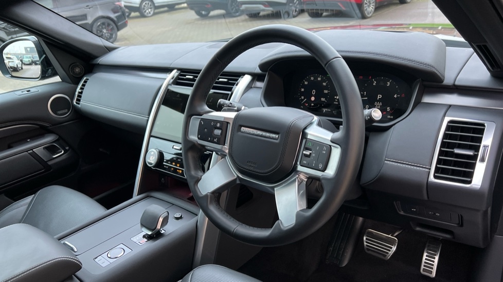 Used Land Rover Discovery 2025 for sale - 76872442: Photo 28
