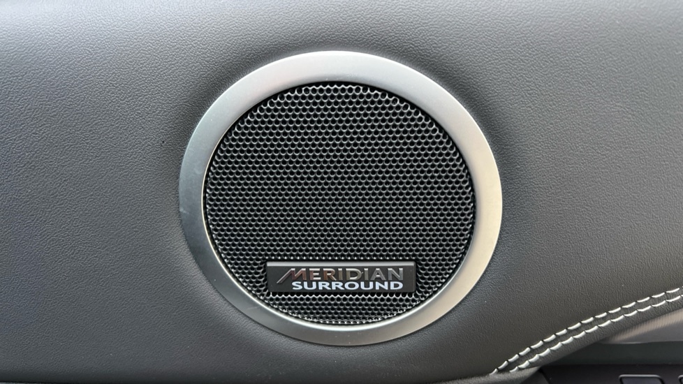 Used Land Rover Discovery 2025 for sale - 76872442: Photo 36