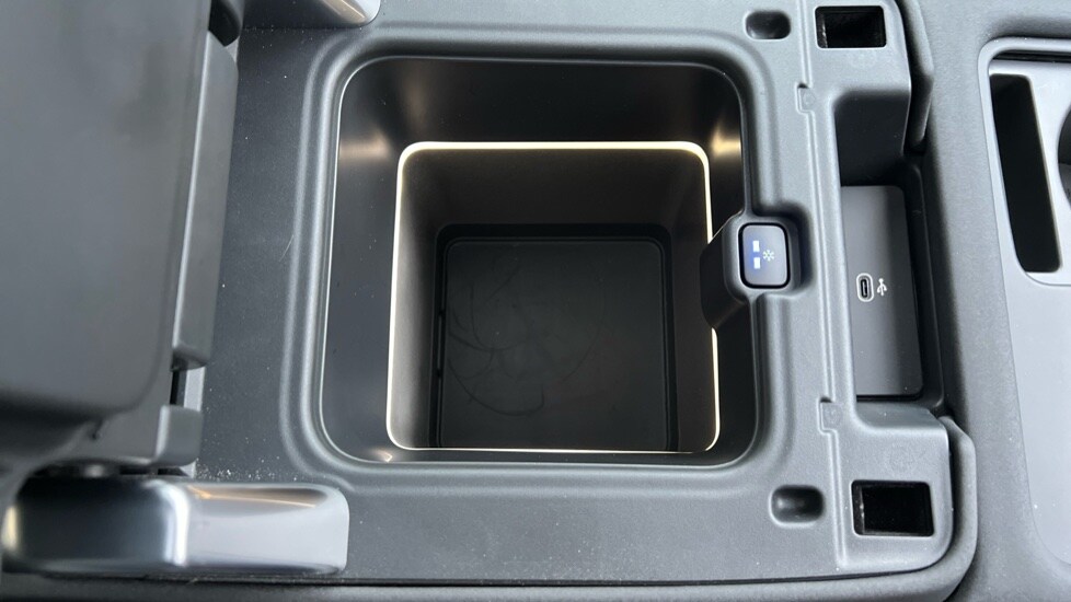 Used Land Rover Discovery 2025 for sale - 76872442: Photo 51