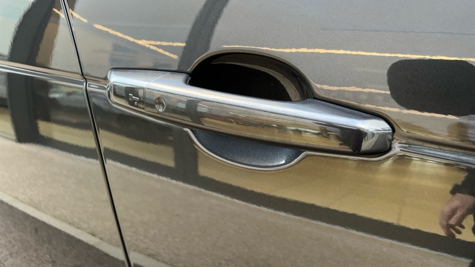 Used Land Rover Discovery 2025 for sale - 76872442: Photo 56