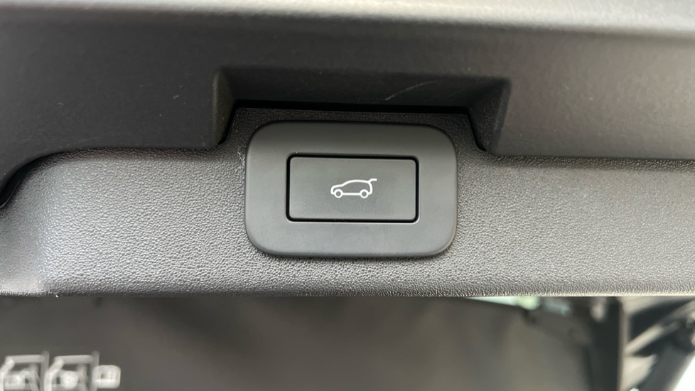 Used Land Rover Discovery 2025 for sale - 76872442: Photo 62