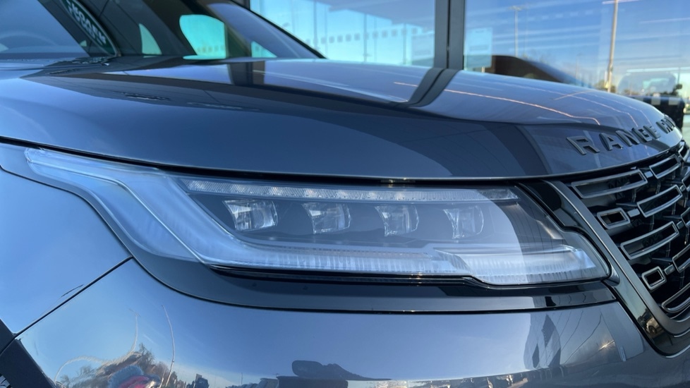 Used Land Rover Range Rover Velar 2023 for sale - 76589871: Photo 17